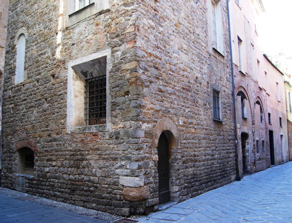 Palazzo Lengueglia B&B Albenga Buitenkant foto